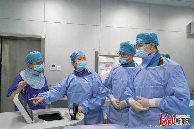 5月31日，石家庄市第三医院成功完成“准分子激光”辅助治疗严重钙化冠脉